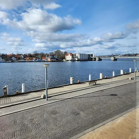 Grannys Harbour View - 1st Floor Апартаменты Сённерборг