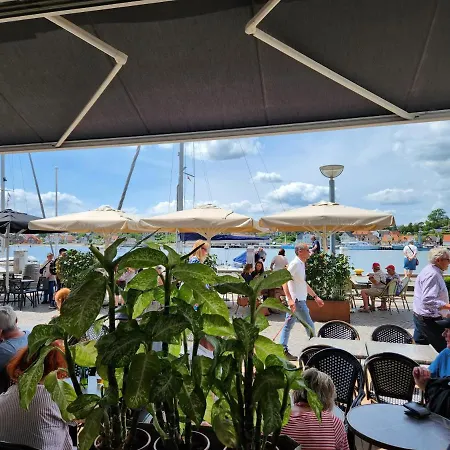 Grannys Harbour View - 1st Floor Апартаменты Сённерборг